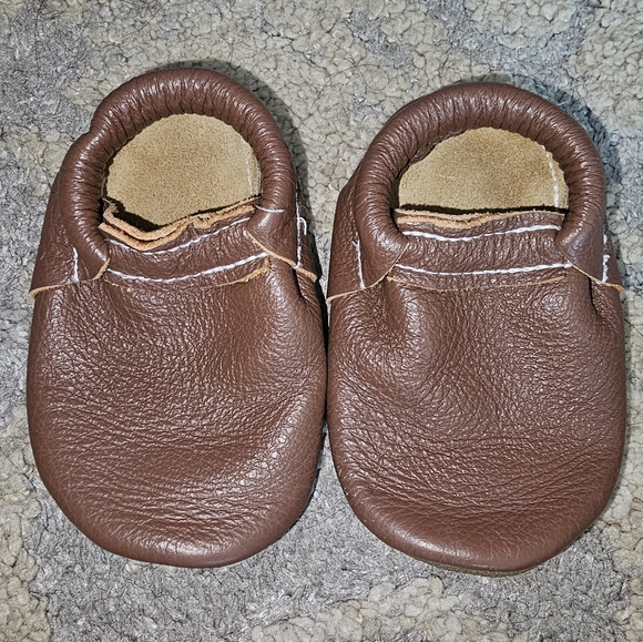 Leather mocs - Picture 1 of 3